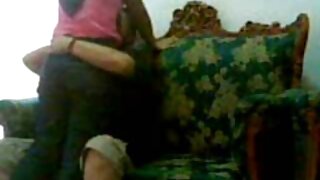 عاهرة آسيوية صغيرة تحصل على مهبلها بقوة سكس محارم مدبلج عربي من قبل رجلين مثارين